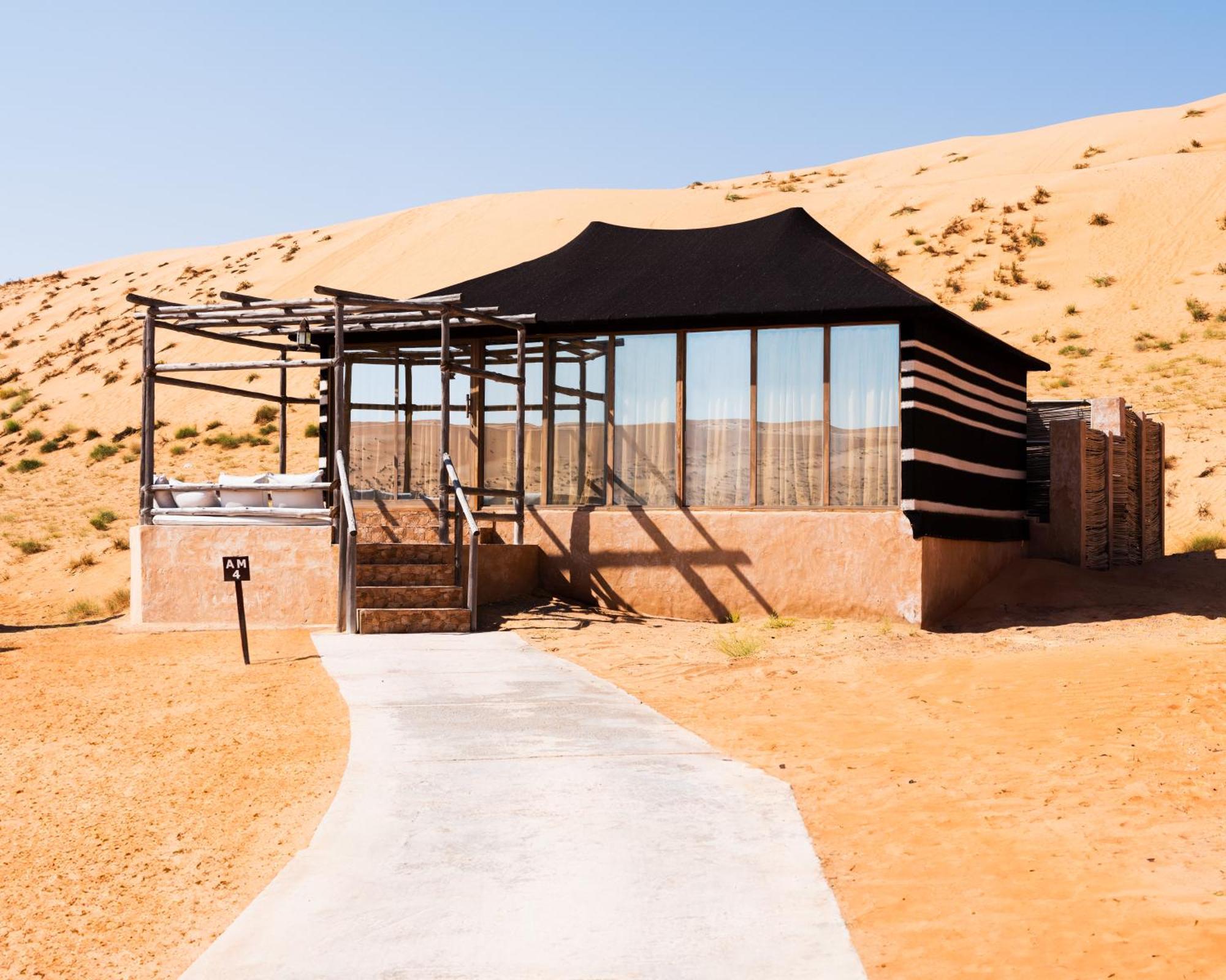 Luxe tent Thousand Nights Camp Shāhiq