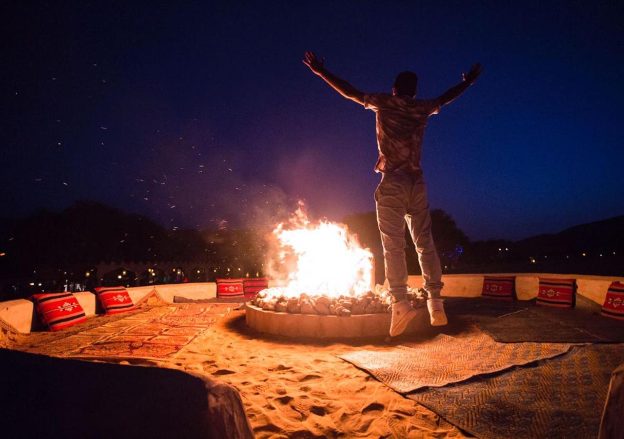 Luxe tent Thousand Nights Camp Shāhiq